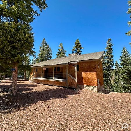 Вілла Summit Pines Hideaway - Amazing Mountain Views! Duck Creek Village Екстер'єр фото